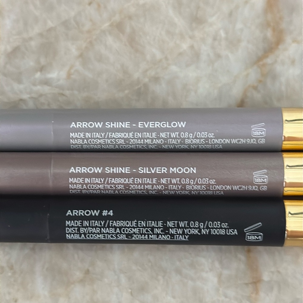 Nabla long wear multi functional stylo 
Cupids holiday set edition 2024 Icy Moon